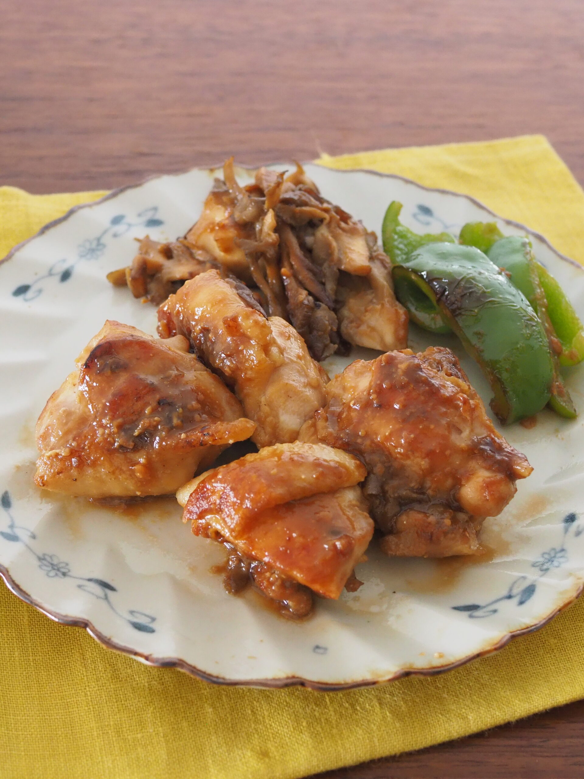 鶏肉ときのこの味噌バター焼き