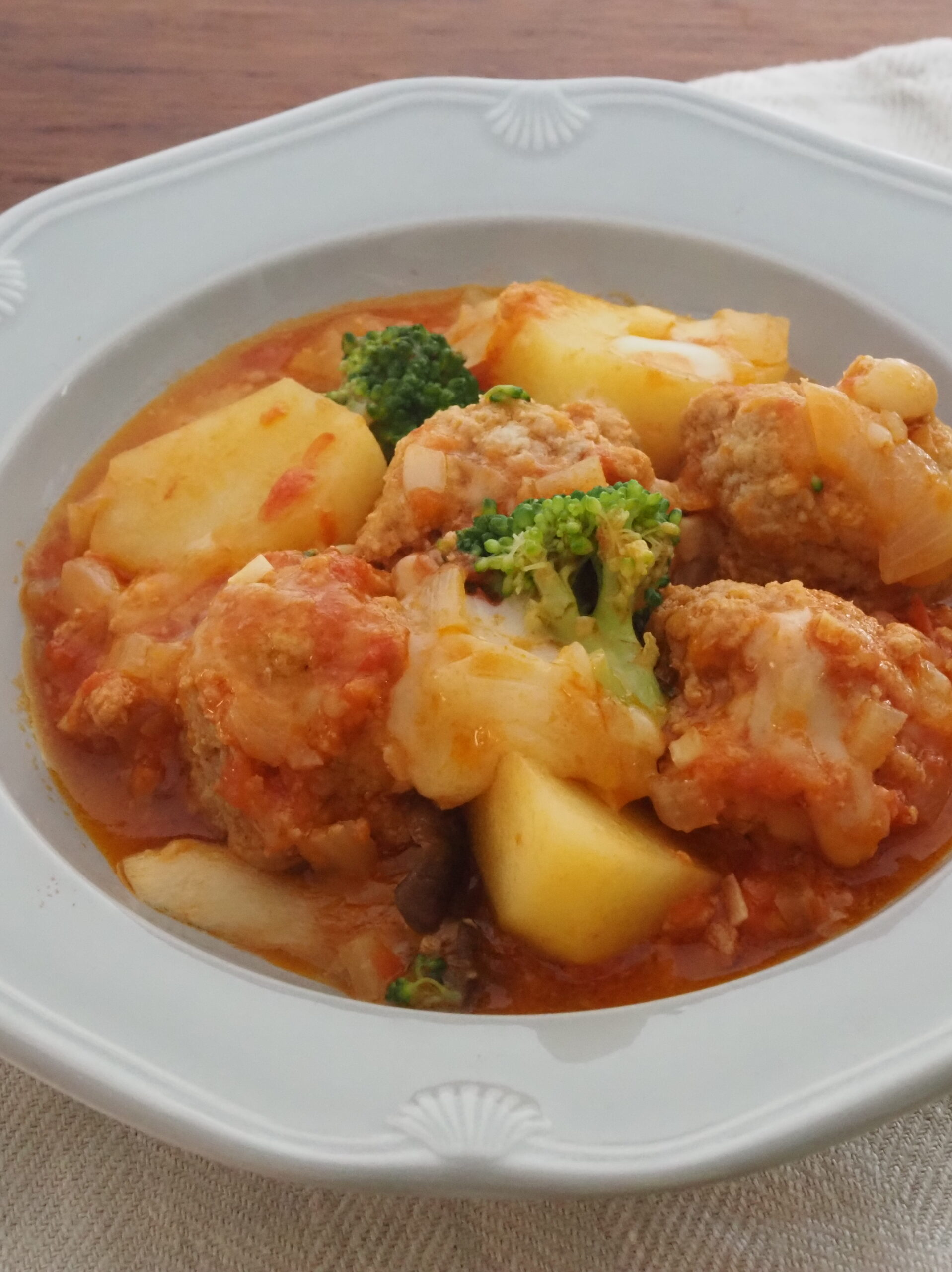 ミートボールのトマトチーズ煮込み