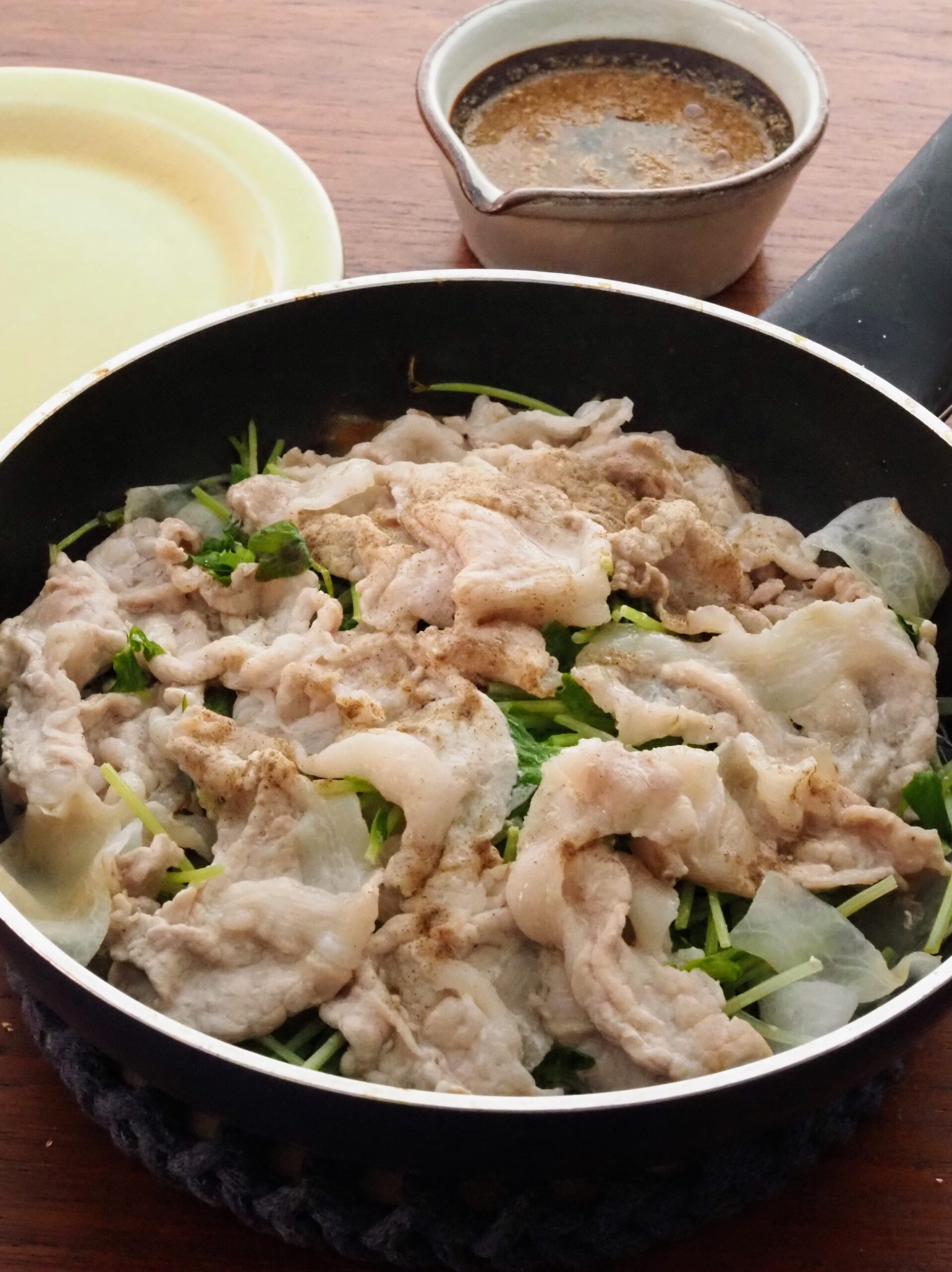 大根と豚肉のフライパン蒸し　柚子こしょうだれ