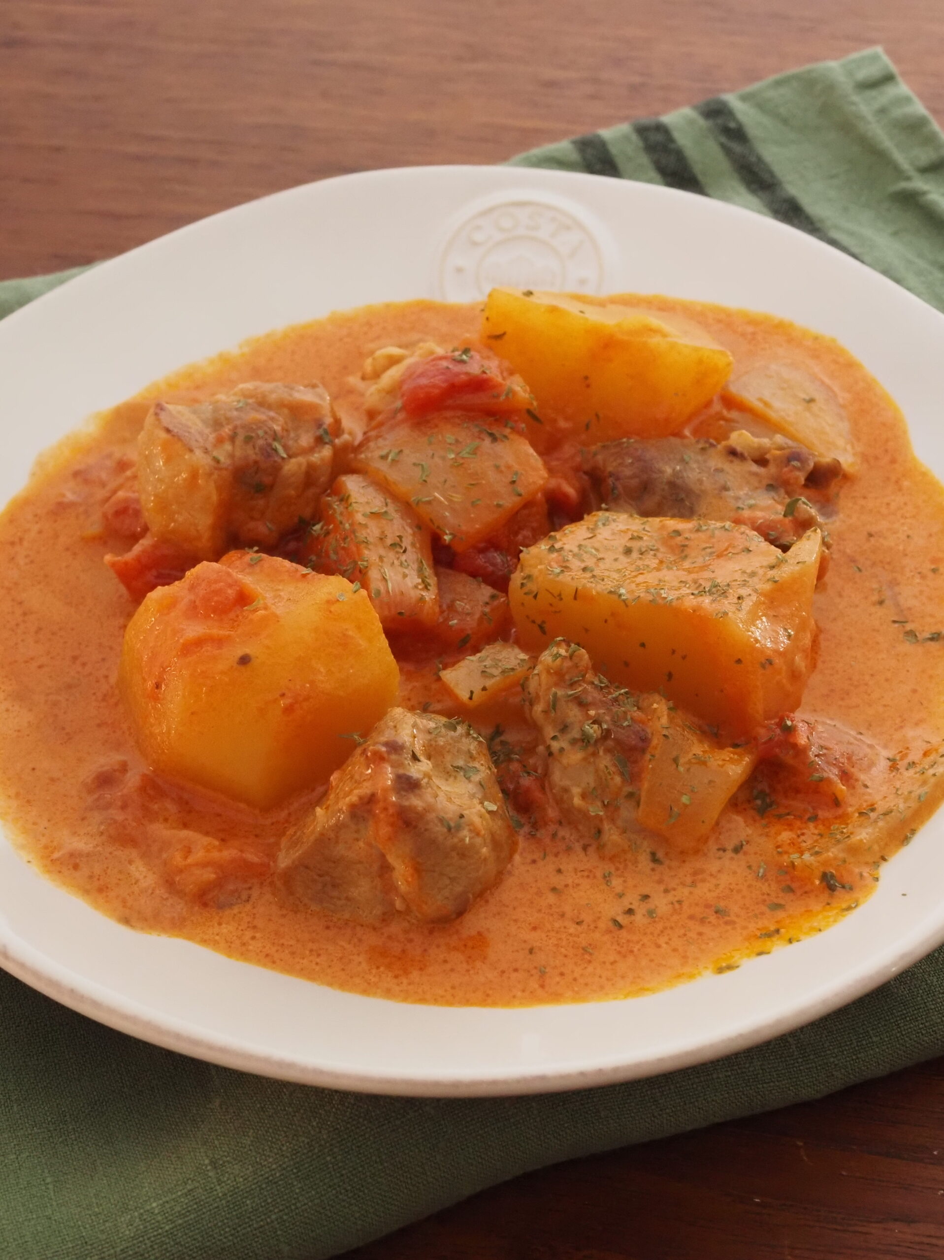 豚肉とじゃがいものトマトクリーム煮