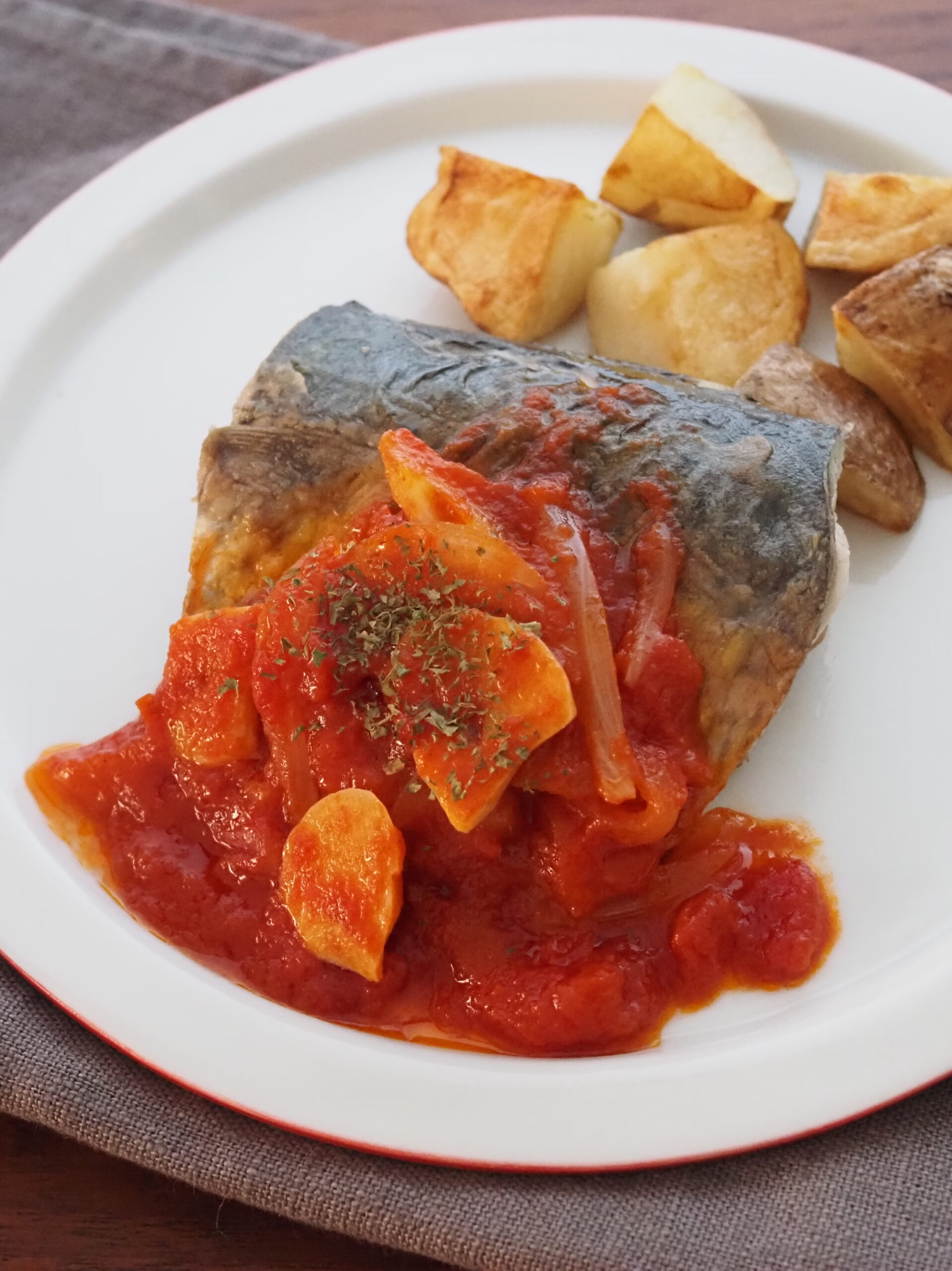 さばのソテー　ガーリックトマトソース